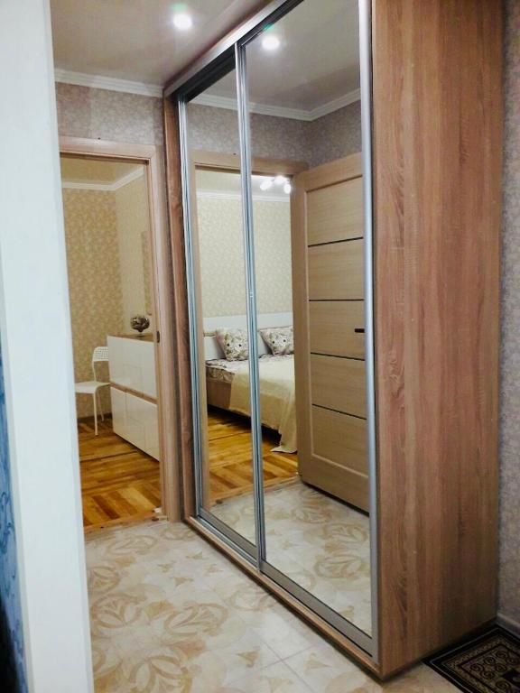 Апартаменты 2-х комнатная квартира Мариуполь-29